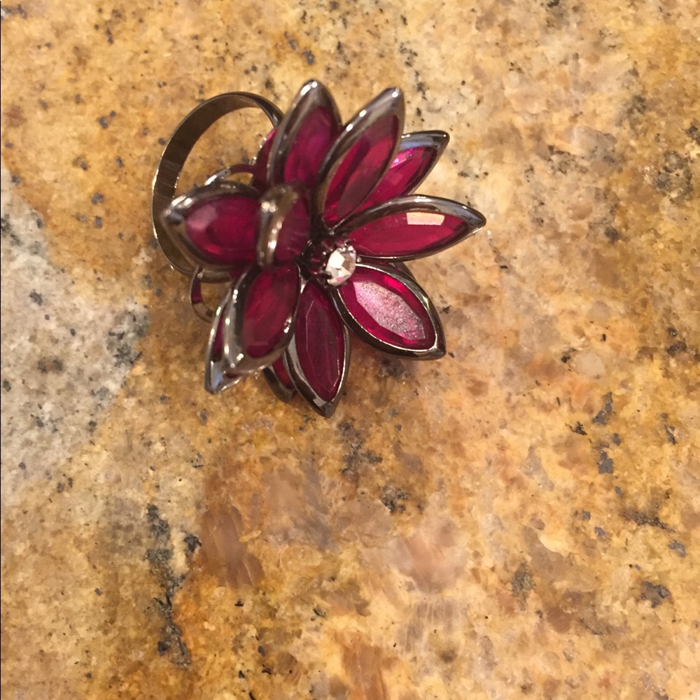 Ring - Picture 2 of 2